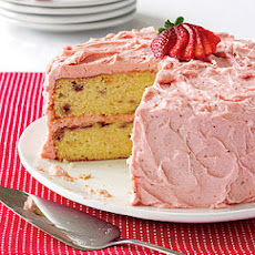 Pretty-in-Pink Strawberry Cake