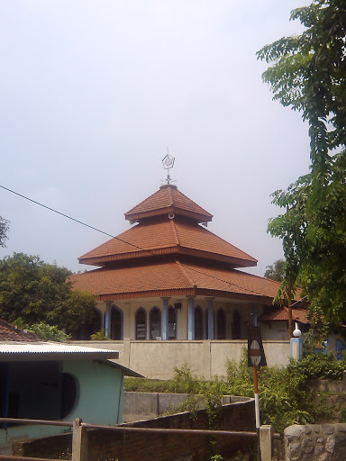 Masjid Berstupa