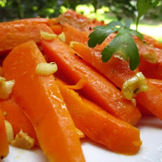 Roasted, Caramelized Carrots With Garlic