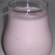 Old-Fashioned Strawberry Malted Shake