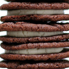 Homemade Oreos [smittenkitchen.com]