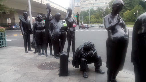 Sculpture of Queuing People