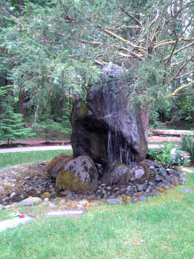 Deer Creek Gardens Fountain