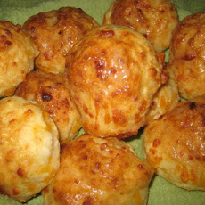 Garlic Cheese Biscuits