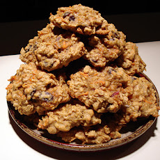 Holiday Oatmeal Cookies With Dried Fruit and Nuts