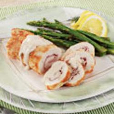 Skillet Chicken Cordon Bleu