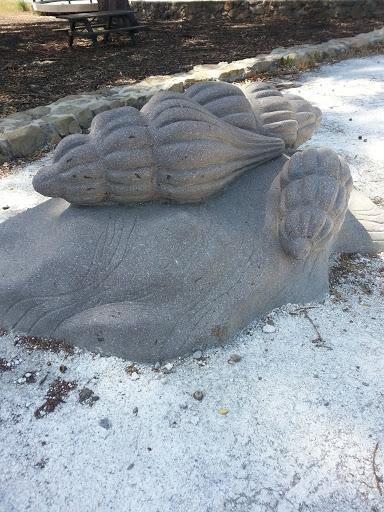 Shell Rock Statue
