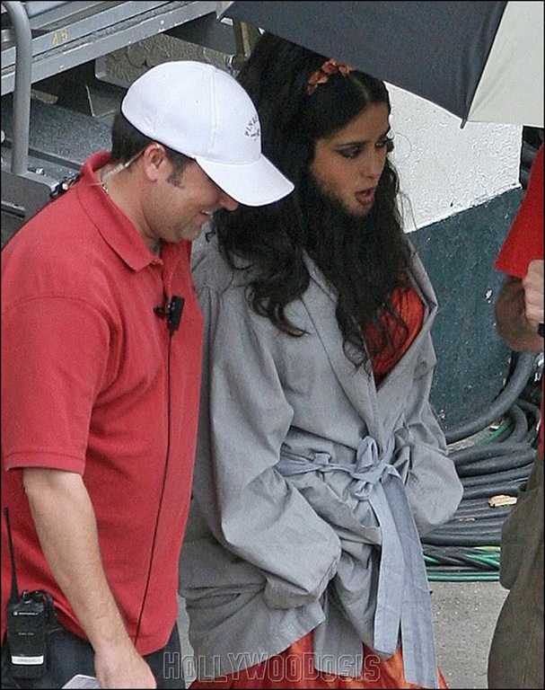 [Salma Hayek barbuda 4[8].jpg]