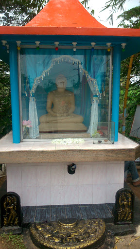 Buddha Statue in Ela Ivura Patumaga