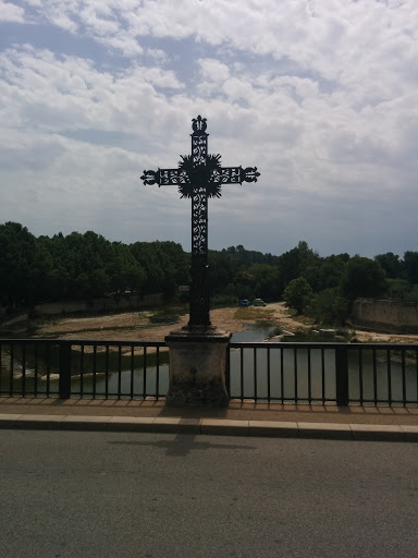 La croix du pont romain