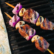 Mediterranean Garlic Herb Beef Skewers