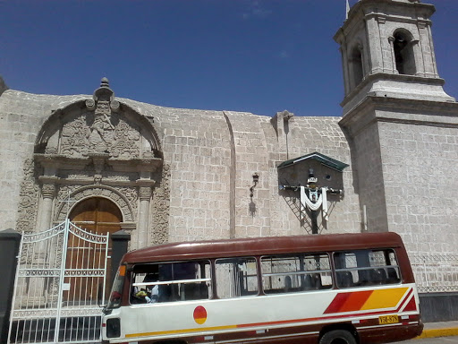 Iglesia paucarpata