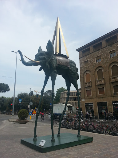 Firenze - Statua Di Dalí