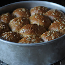 Heavenly Oatmeal-Molasses Rolls