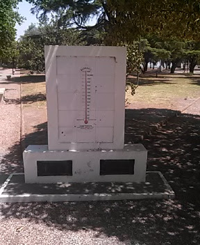 Termometro Bomberos Plaza Sarmiento
