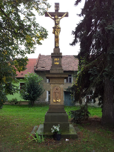 Kříž za Kostelem Bohuňovice 