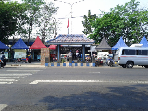 Anjuk Ladang Bus Terminal