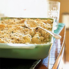 Creamed Cauliflower with Herbed Crumb Topping