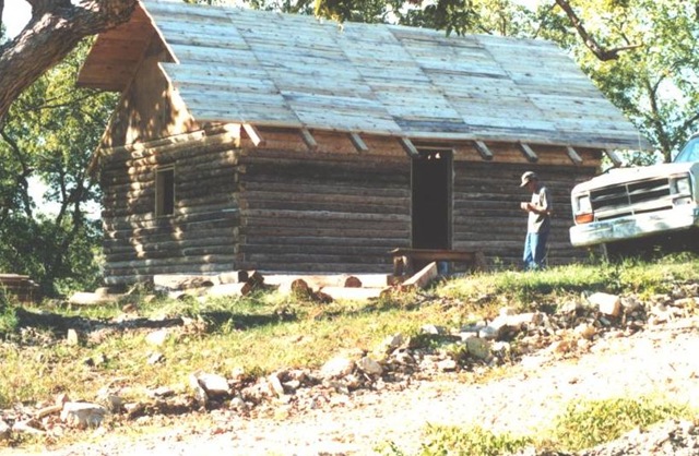[Building the cabin (4)[6].jpg]