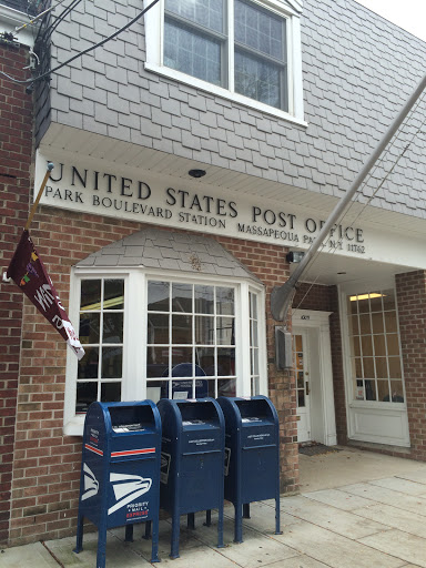Massapequa Park Post Office