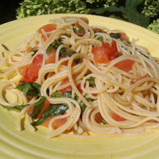 Angel Hair Pasta With Simple Garlic & Basil