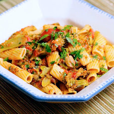 Pasta with Braised Broccoli and Tomato