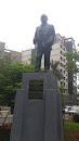 Estatua de Jorge Basadre
