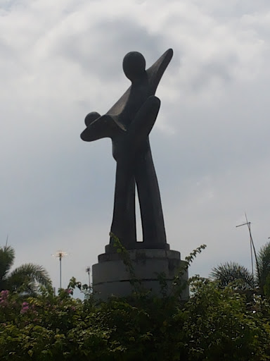 Dance Statue Anggrek Mas 2