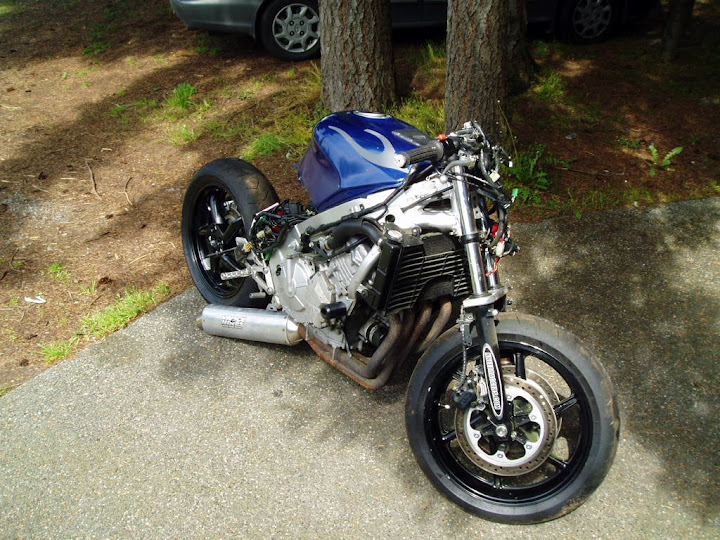 Honda CBR 600 f3 Street Fighter
