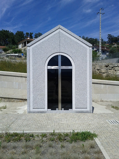 Cemitério de Vila Boa de Quires