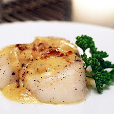 Scallops with Mashed Potatoes with Tarragon Sauce