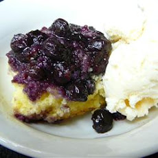 Cake-Topped Blueberry Dessert