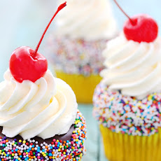 Banana Split Cupcakes