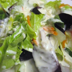 Sam Choy's Garlic Ranch Salad Dressing