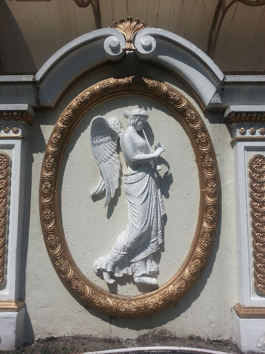 Trumphet Angel Statue