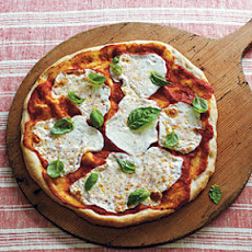 Mozzarella and Basil Pizza