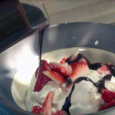 Gelato or Sorbetto on Pizzelle Cookies Sundaes