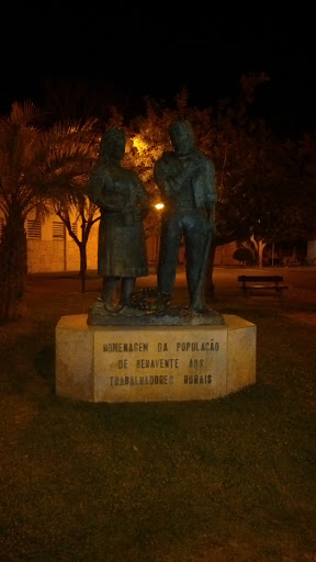 Homenagem Da População De Benavente Aos Trabalhadores Rurais 