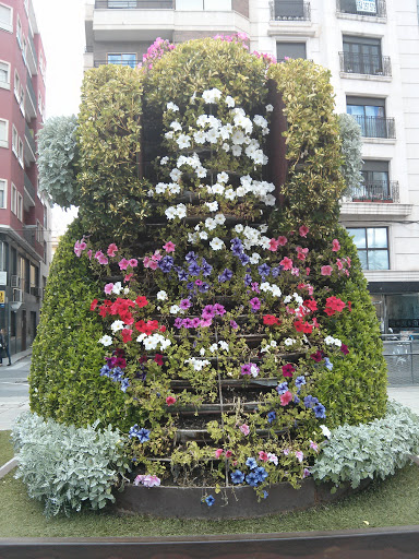 Escultura Floral Centre De Congresos
