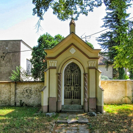 Kaplnka na starom cintorine