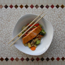 Grilled Salmon with Stir-Fried Veg