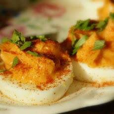 Awesome Deviled Eggs - Sriracha Heaven