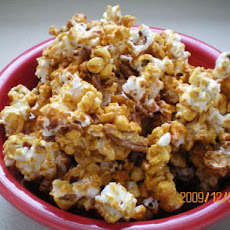 Praline Butter-Pecan Crunch Popcorn