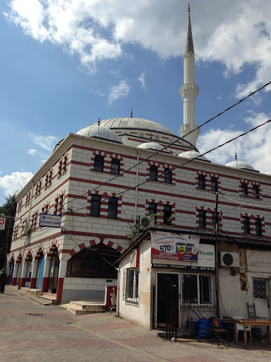 Fıstıkaltı Camii