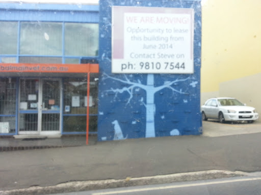 Dog, Cat and Tree Mural