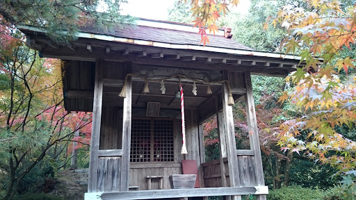 松の森稲荷神社