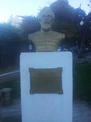 Busto Hernán Cornejo