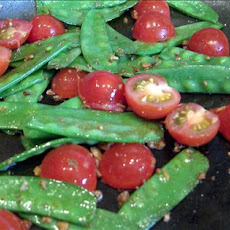 Sugar Snap Peas with Tomatoes and Garlic