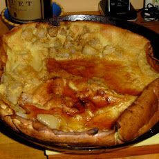 German Pancake with Pears and Cardamom