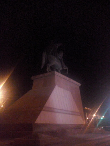 Памятник На Саяхате